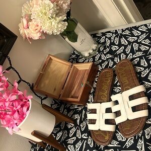 Sam Edelman white sandals size 8.5 Bought last year